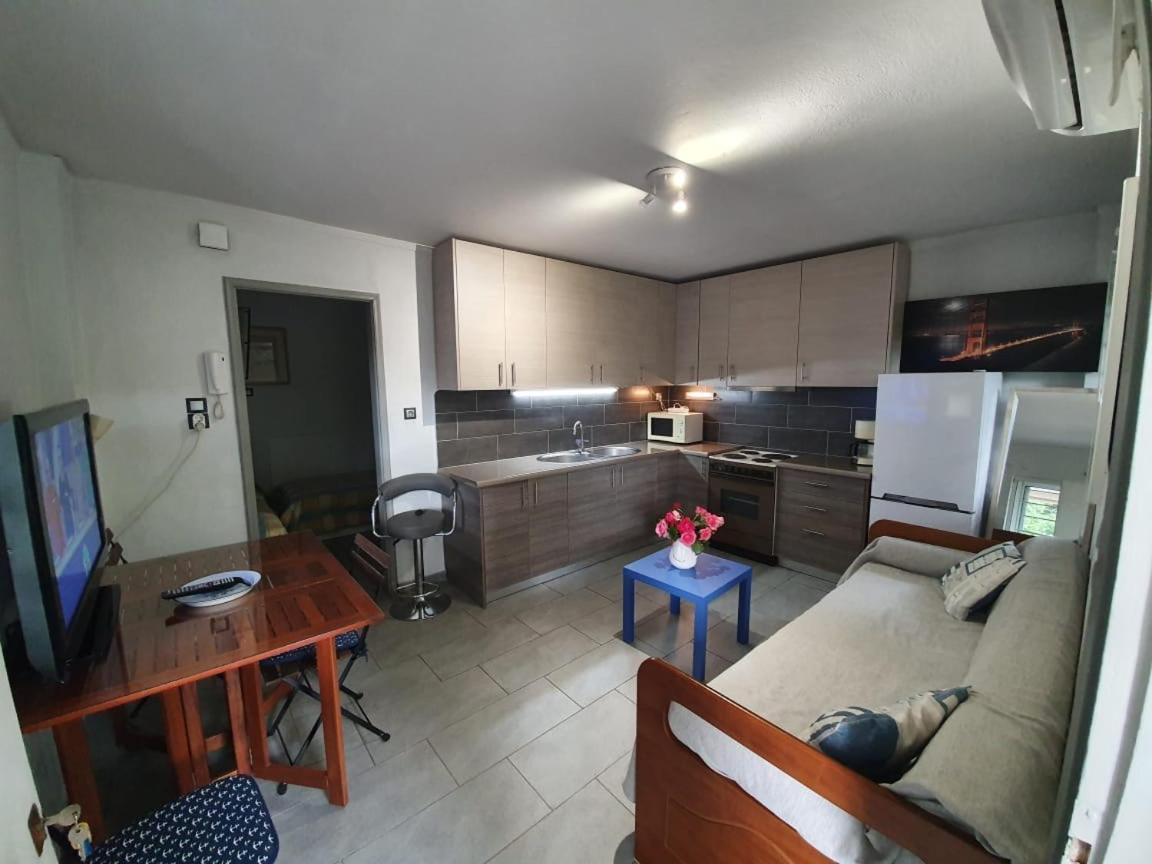 Sea & City Mary'S Residence أثينا المظهر الخارجي الصورة
